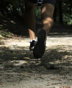 Das Leben ist schön! Was macht ein erfülltes Leben aus? 14 tara glaser WodC5zEcSLQ unsplash 834x1024 1