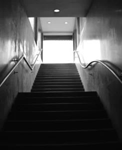 grayom R9UtyKxpvP8 unsplash 1 835x1024 1