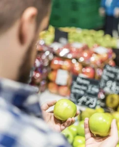 raquel martinez SQM0sS0htzw unsplash 834x1024 1